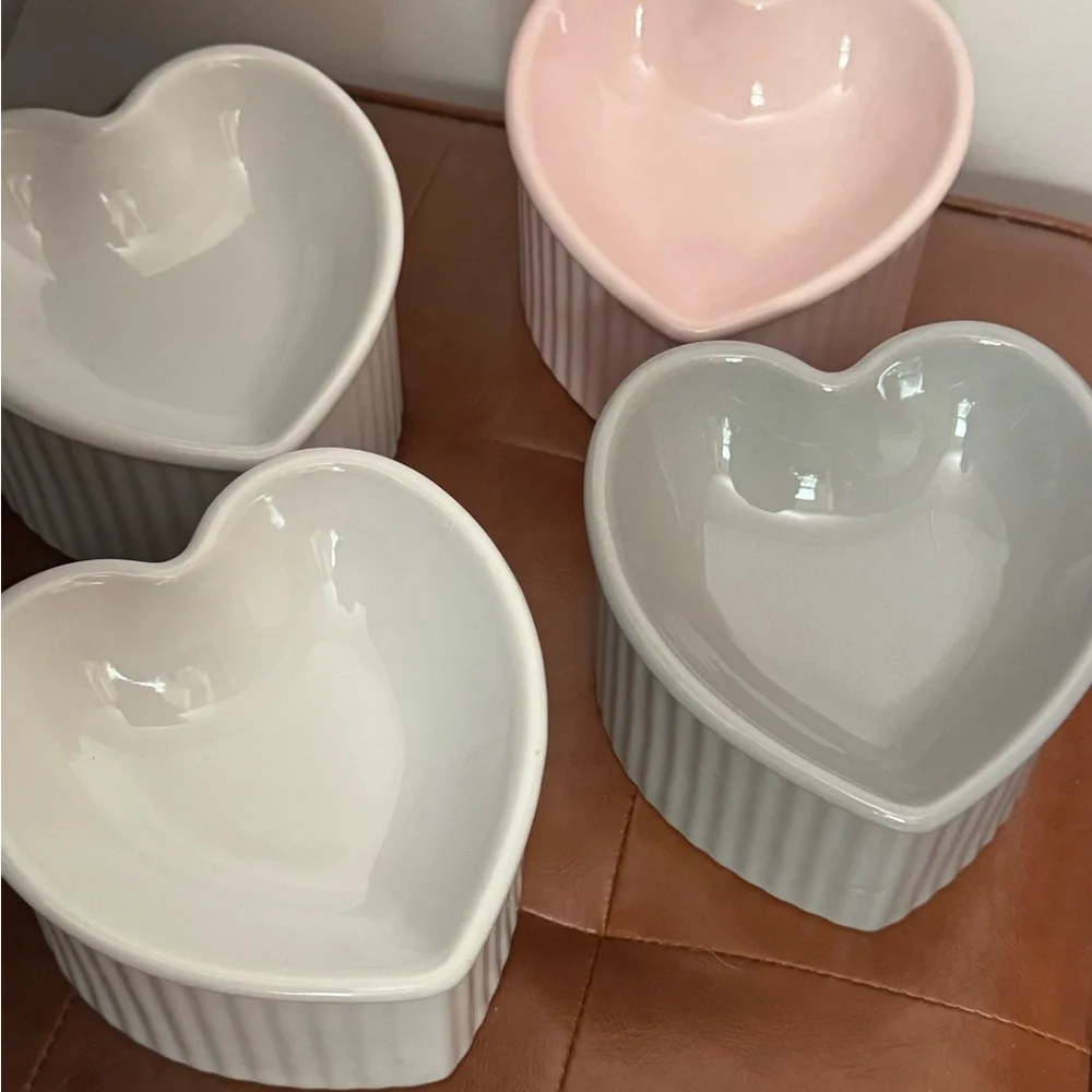 Heart-Shaped Ceramic Pet Bowls